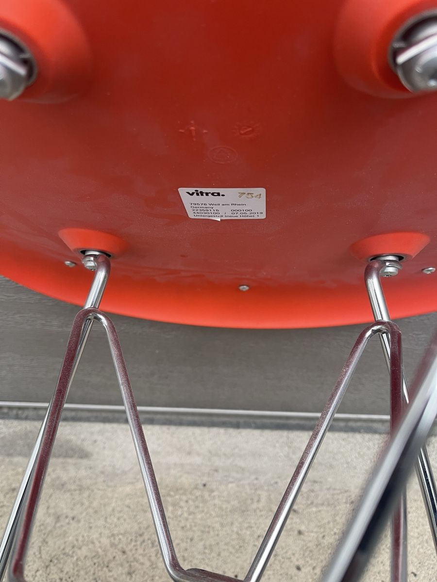 Vitra Chaises: Vitra Eames Side Chair – D'occasion à dietikon par fernando011 4