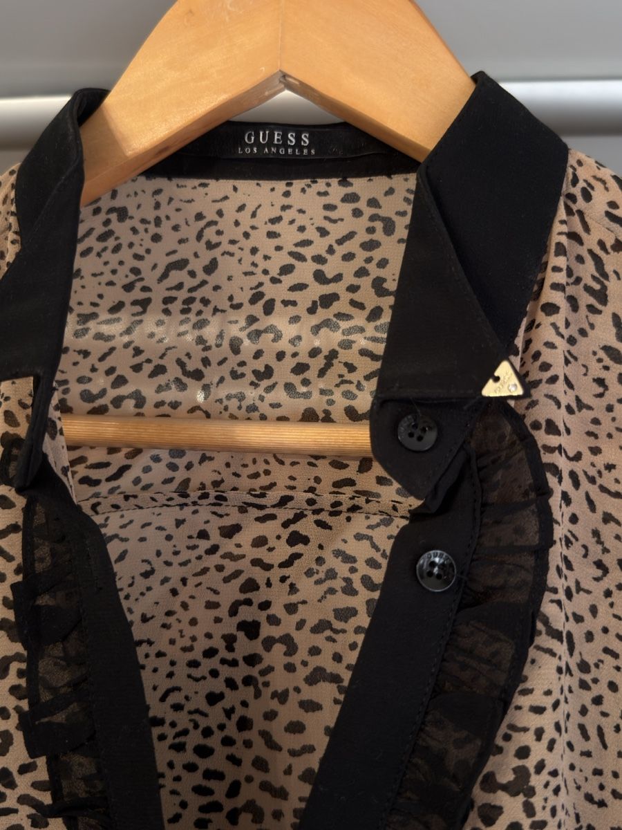 Guess Chemisiers: Guess Bluse 36 Leoprint – D'occasion à Fehraltorf par Erdo81 1