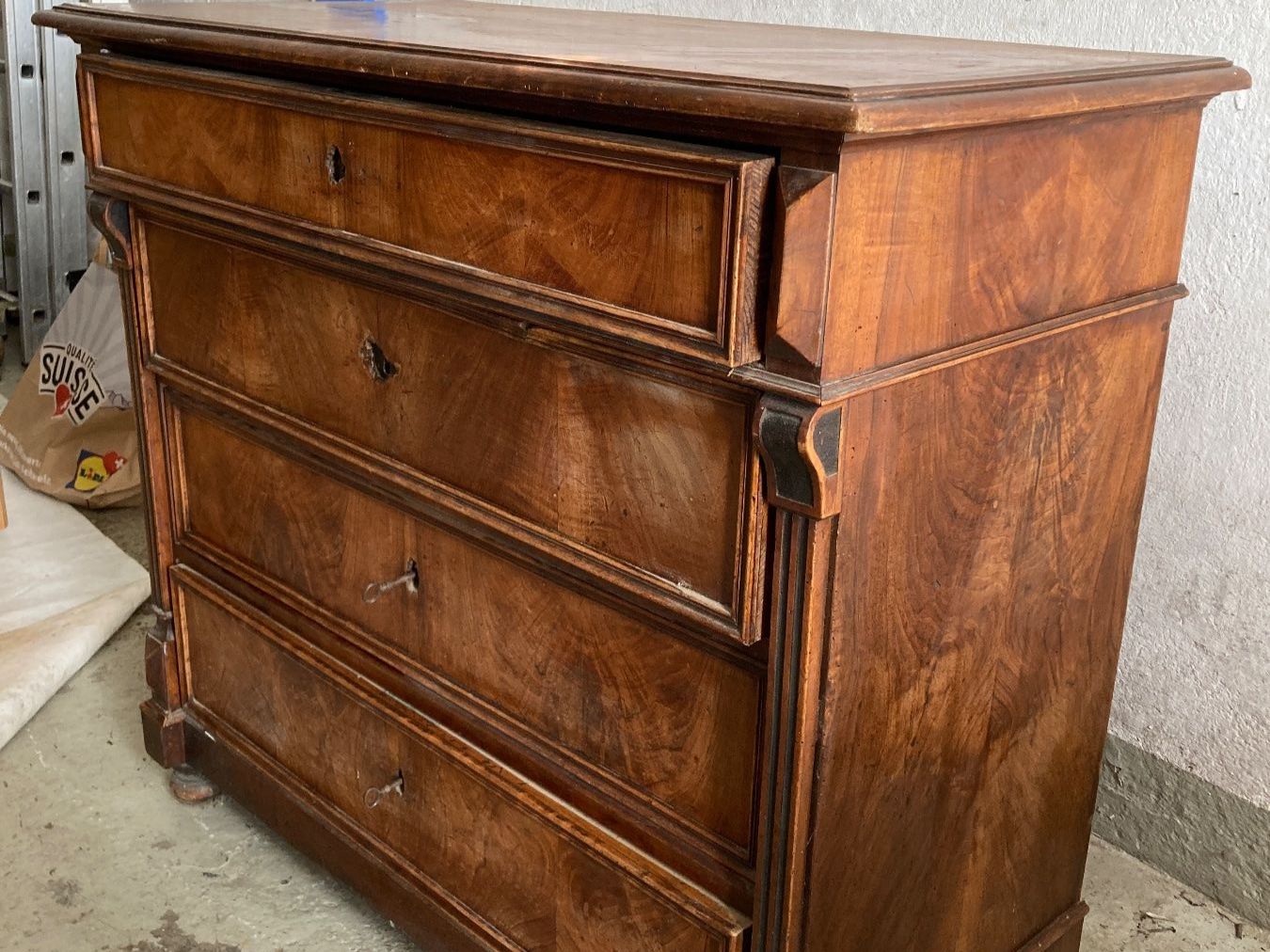 Commodes: Antike Kommode gebraucht – D'occasion à Zürich par vivster40 2