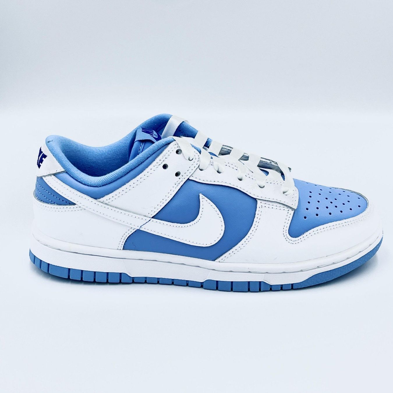 Nike Scarpe da donna: Nike Dunk Low Reverse UNC EU 36.5 – Nuovo e nell'imballaggio originale da Erlinsbach venduto da sasneakers 1
