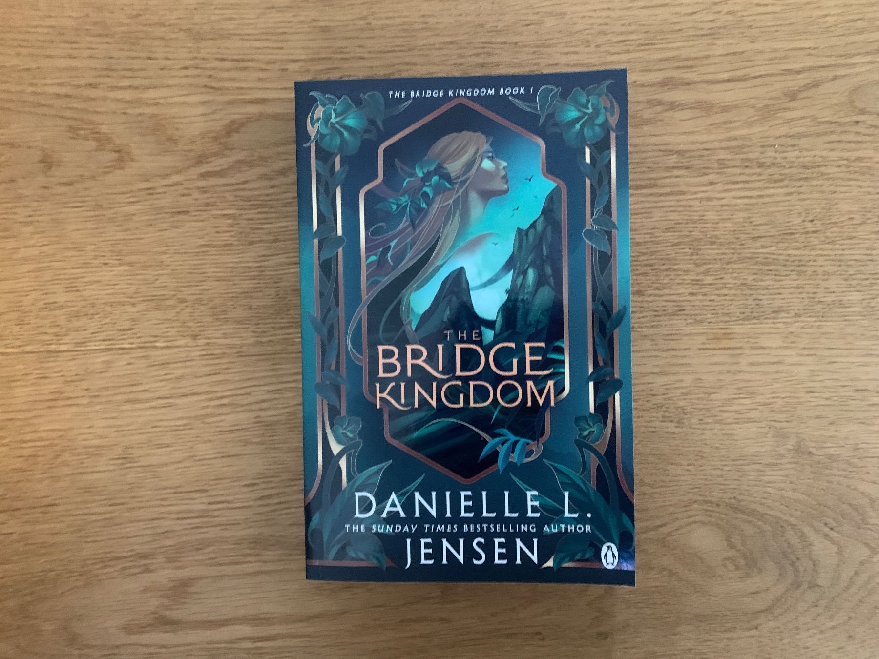 Bücher: The Bridge Kingdom by Danielle J. Jensen – Gebraucht aus Bern von Sid.M