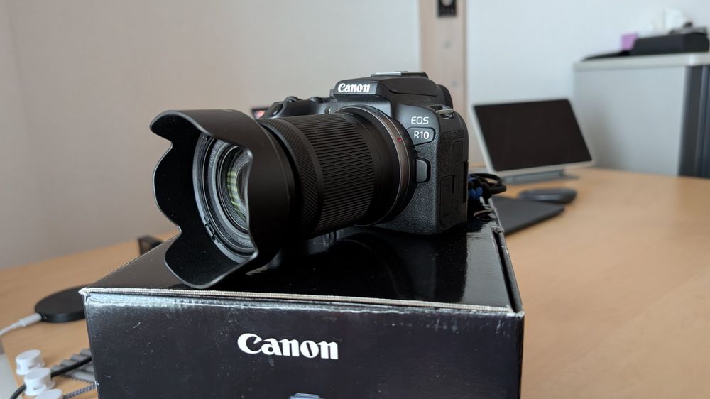Canon R10 Set (Gebraucht) in Menzingen für CHF 690 – nur Abholung auf ...