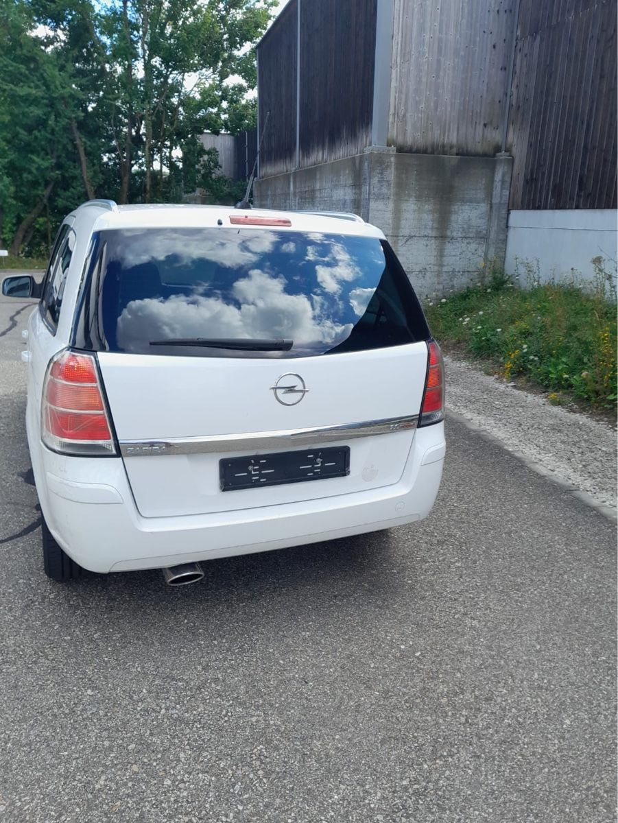 Opel Automobili: Opel Zafira – Usato da Wallbach venduto da SchnellAutomobile 2
