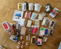 Lot 70 coques iPhone 4 / 4S + protections écran