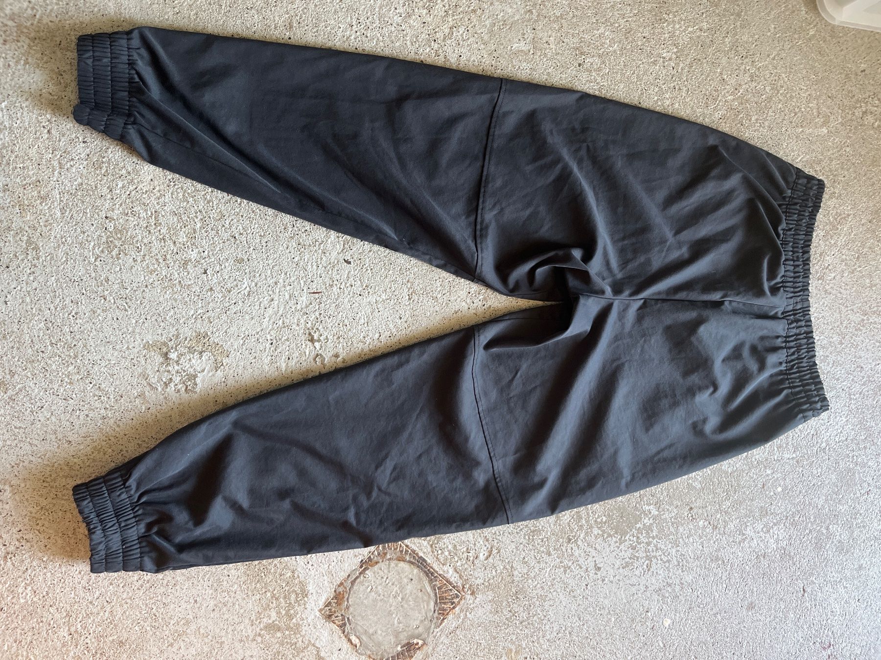 Nike Pantaloni: Nike Trainerhose schwarz – Usato da Bremgarten b. Bern venduto da oli_2gny 2