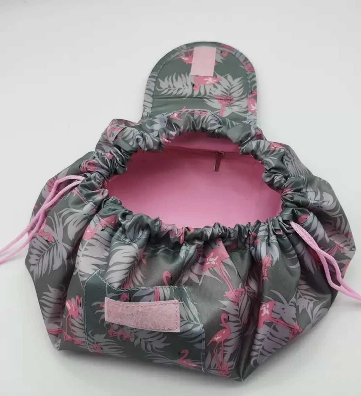 Custodie per cosmetici: Kosmetiktasche mit Kordelzug – Nuovo e nell'imballaggio originale da Kloten venduto da des_xv52