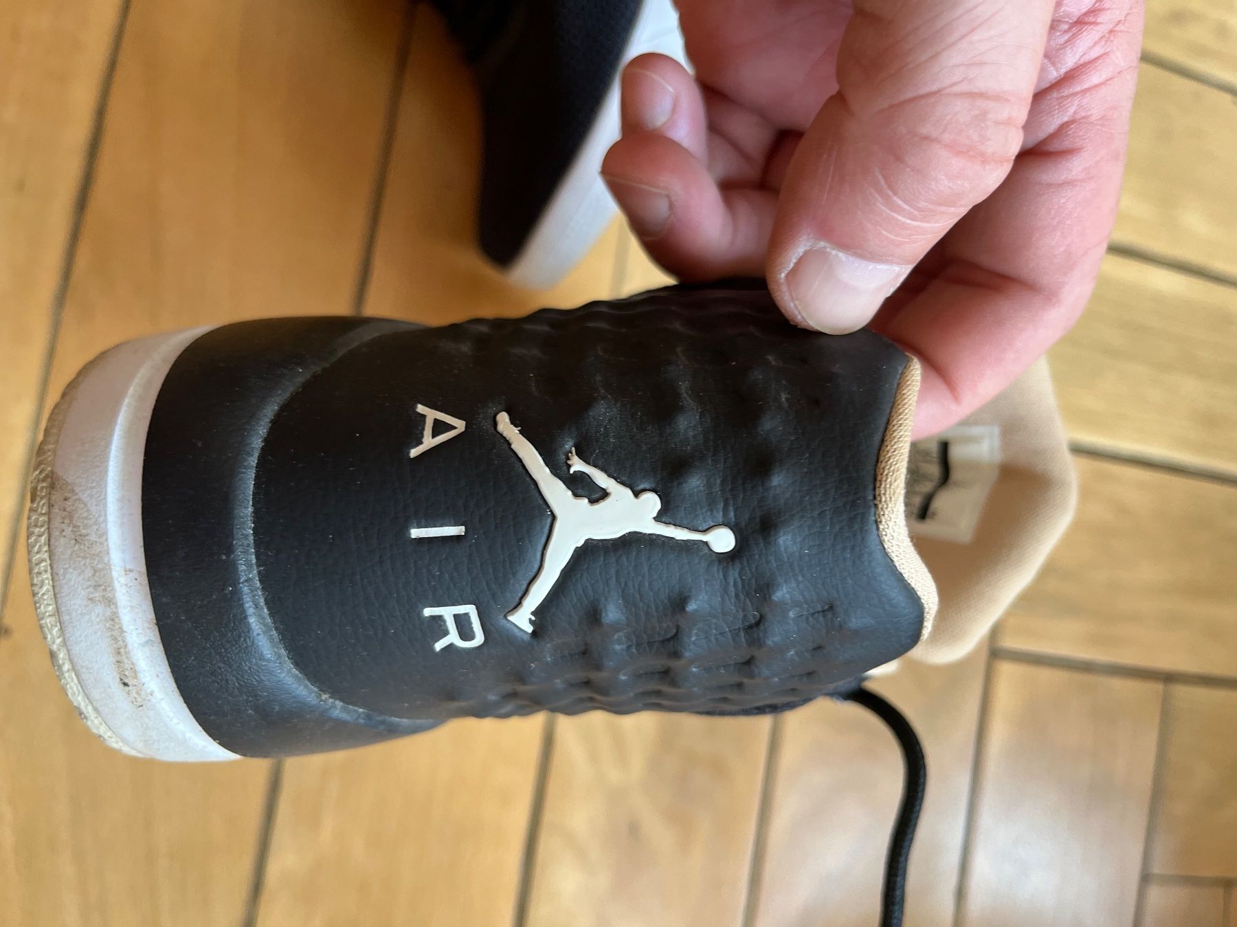 Damenschuhe: Air Jordan 36 1/2 – Gebraucht aus Zürich von Hackl 1