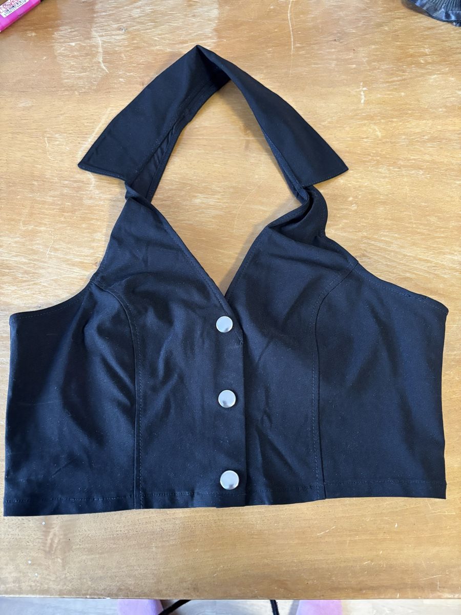 Lotti di vestiti: 7 süsse Neckholder-Tops Gr. 36/38 – Nuovo (secondo la descrizione) da Wald AR venduto da bertli00 1