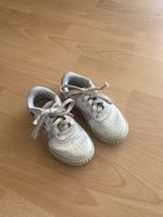 Puma Kinderschuhe weiss Gr. 28