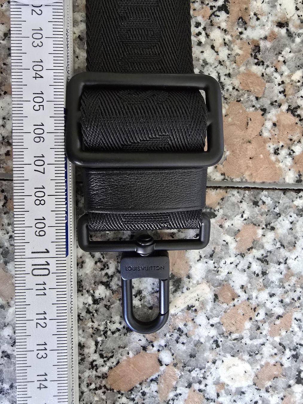 Louis Vuitton Altro in  Abbigliamento & Accessori: Louis Vuitton Strap – Nuovo (secondo la descrizione) da wallisellen venduto da funkelsternchen5 8