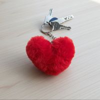 Roter Herz Schlüsselanhänger mit Karabiner