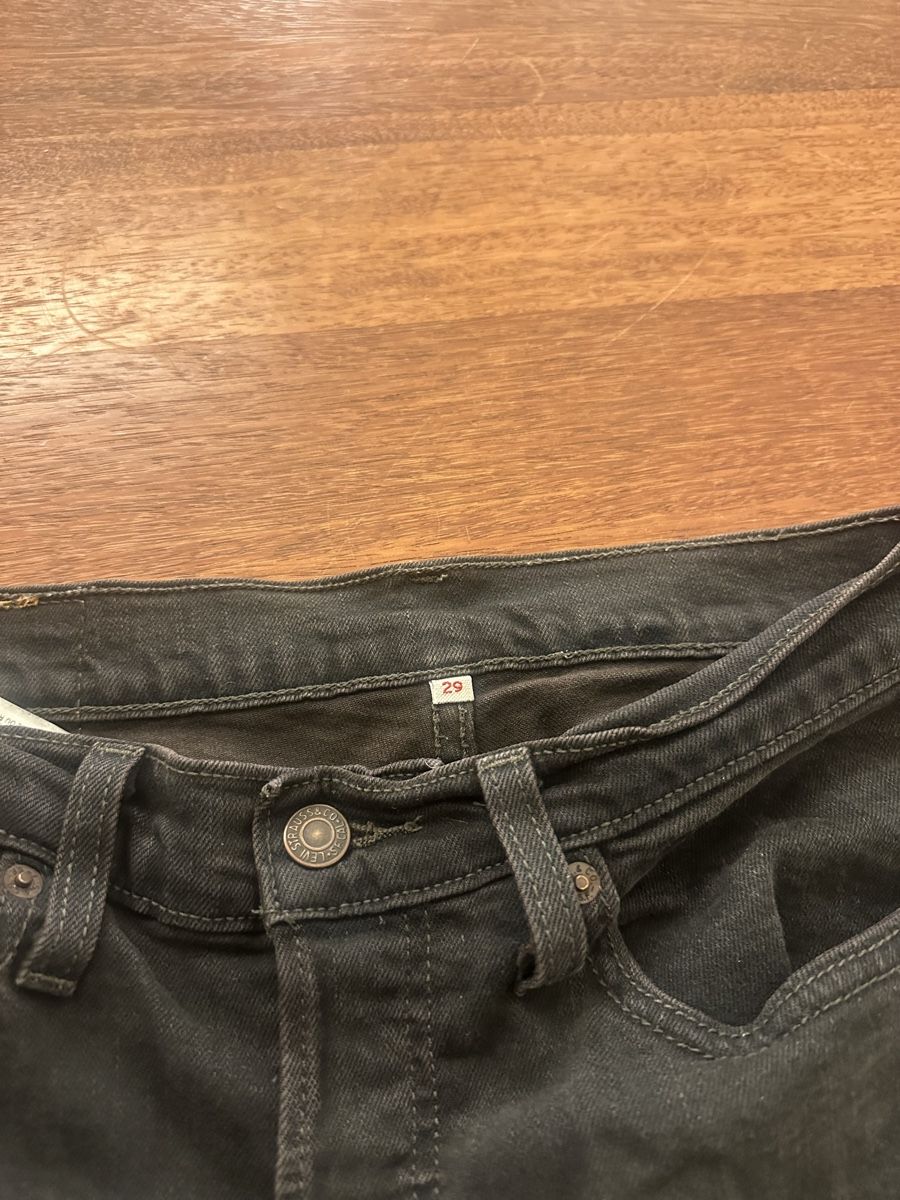 Levi's Jeans: Levi’s dark grey / black jeans size 29 – Usato da St. Niklausen LU venduto da lau_259n 2