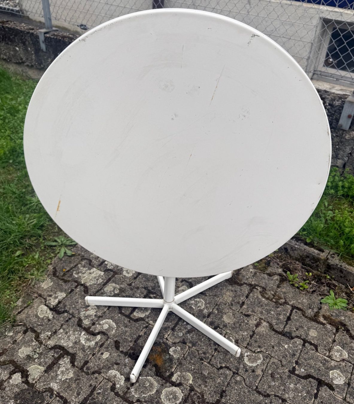 Schaffner Tavoli: Schaffner Tisch // Metall – Usato da Schinznach-Dorf venduto da mix 2