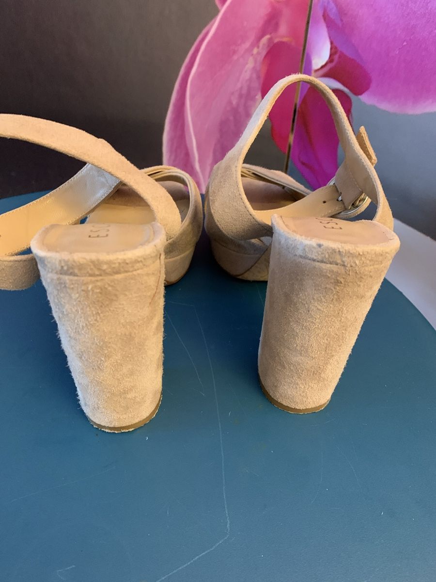 Escada Scarpe da donna: Escada Plateaupumps - Beige Gr 37 – Usato da Mettmenstetten venduto da _4_YOU_ 4