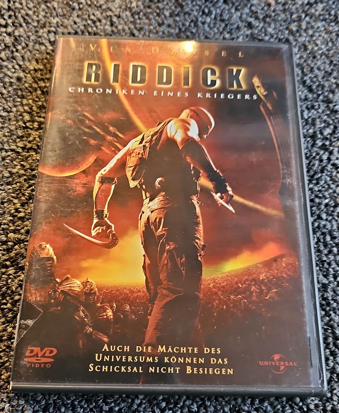 Tutti i DVDs: Riddick - Chroniken eines Kriegers DVD (17730 – Usato da Ruswil venduto da jan_bxl5