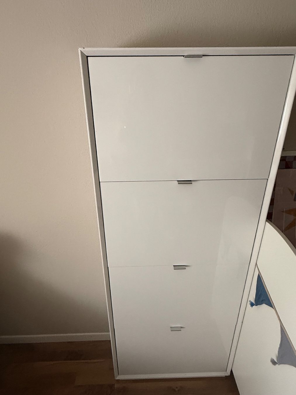 Schränke: Schuhschrank weiss – Gebraucht aus Zürich von min_xq9n