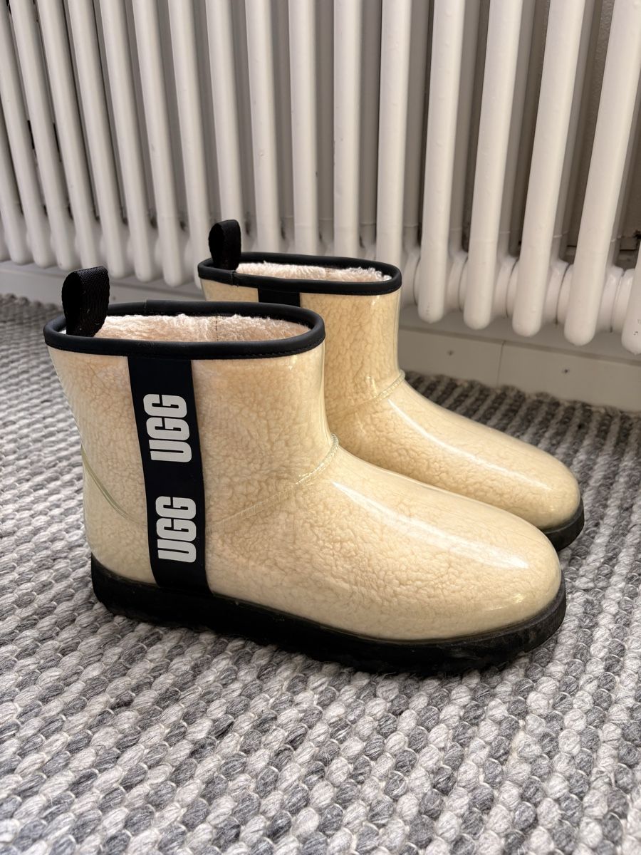 Ugg Scarpe da uomo: UGG Boots Clear (wasserfest) Gr. 42 – Usato da Saland venduto da FabiolaN