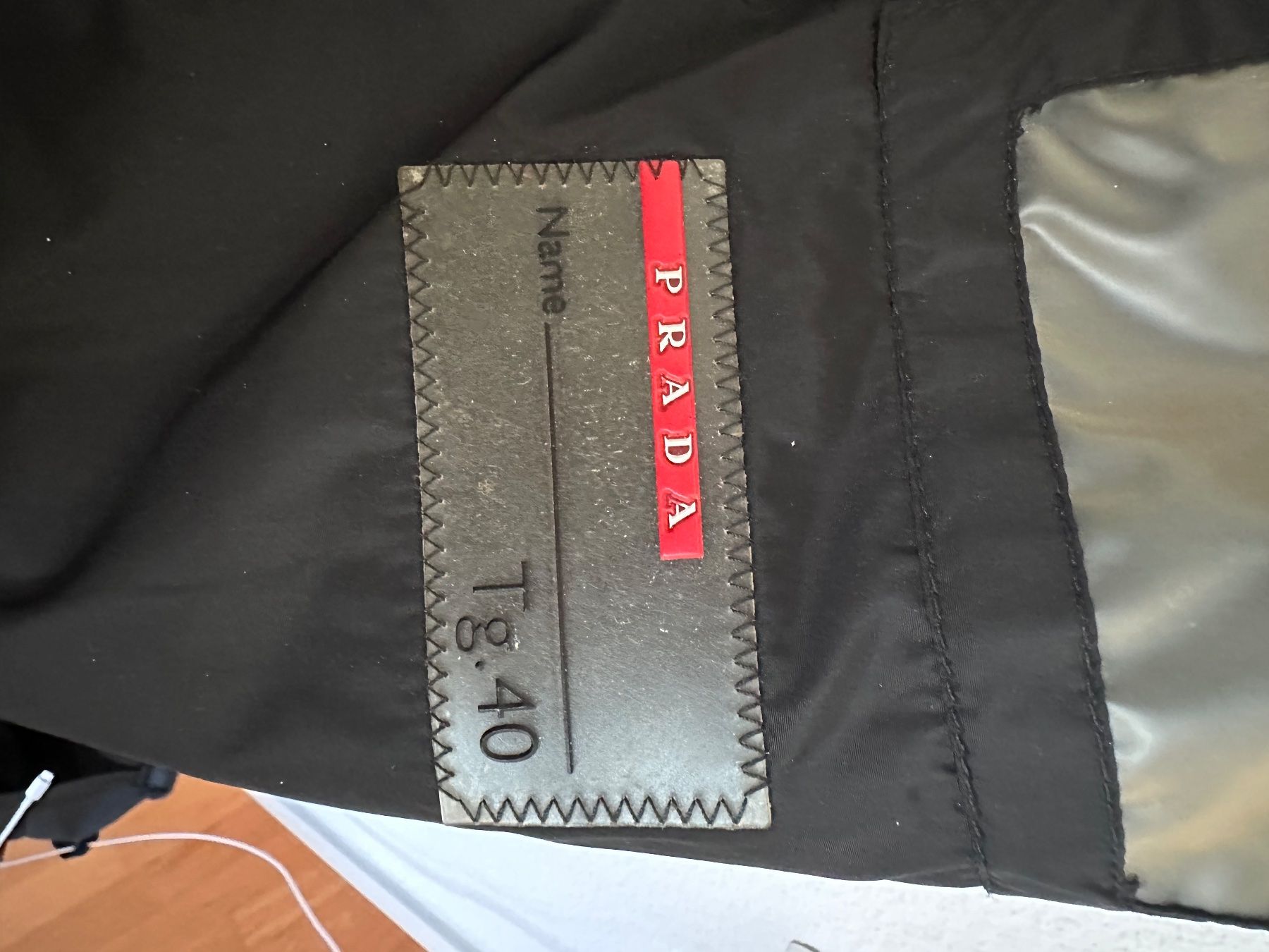 Prada Gilet & Giacche senza maniche: Prada Gilet – Usato da Zürich venduto da julia_le 2