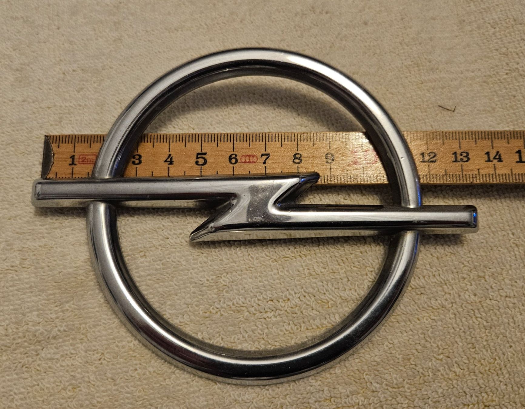 Opel Tutti pezzi di ricambio auto: Opel Blitz Emblem – Usato da Oeschgen venduto da Runningfree666 3