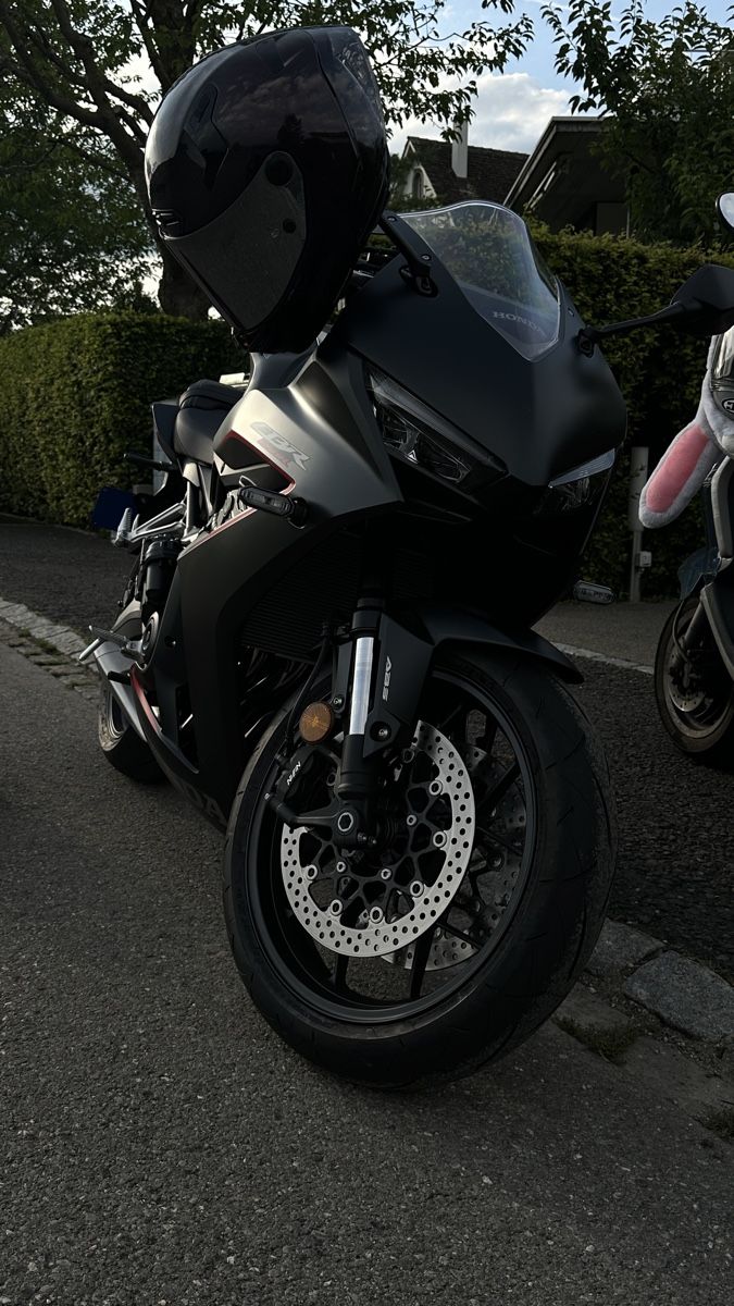 Honda Strada: Honda CBR 650R 2025  – Usato da Uster venduto da Haki.vhc 6