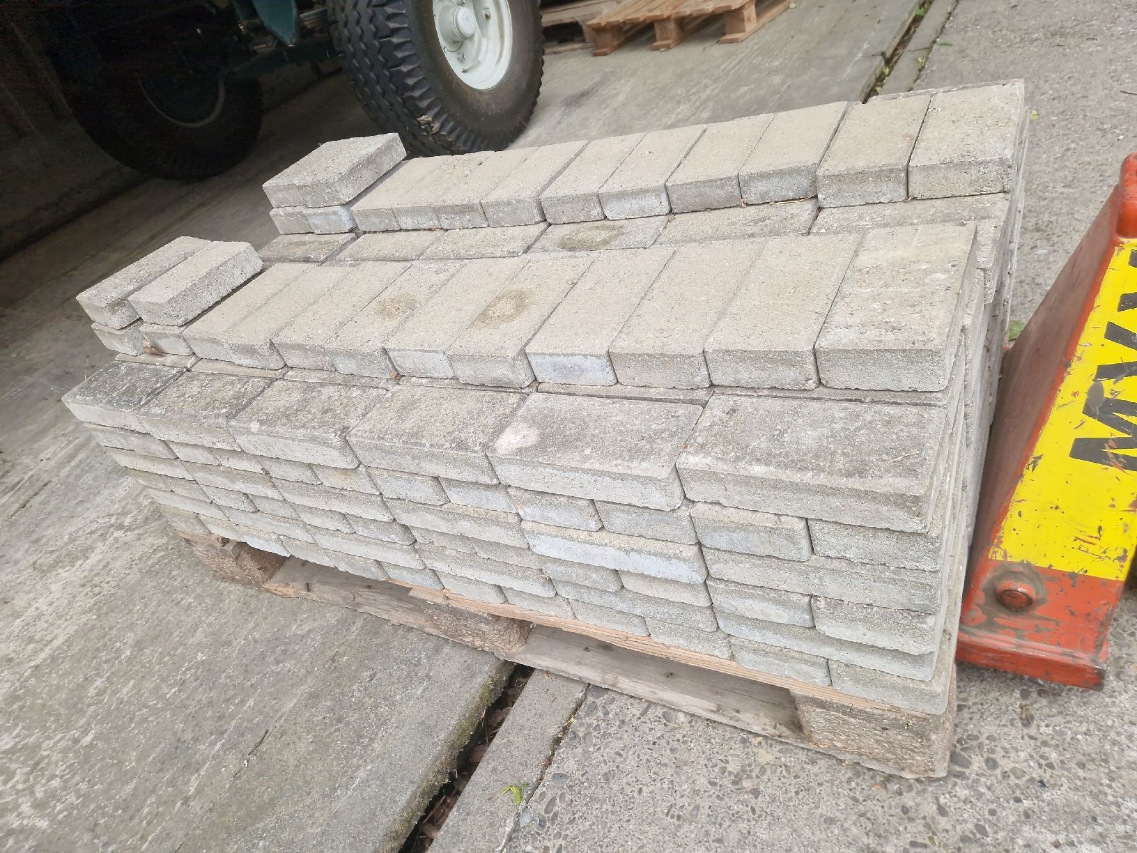 Pierres & tuiles: Verbundsteine – D'occasion à Studen BE par valtra66 4
