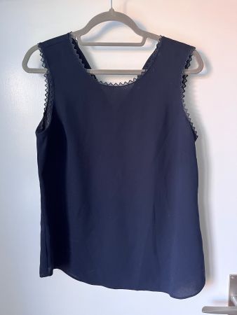 Sommerliches, ärmelloses Top von Reiss, Grösse M