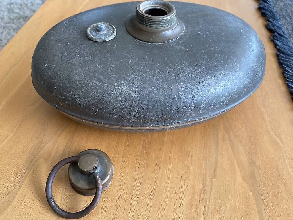 Autres appareils anciens: Alte, antike Eisen-Bettflasche – D'occasion à Lüchingen par ebkaufsuche 1