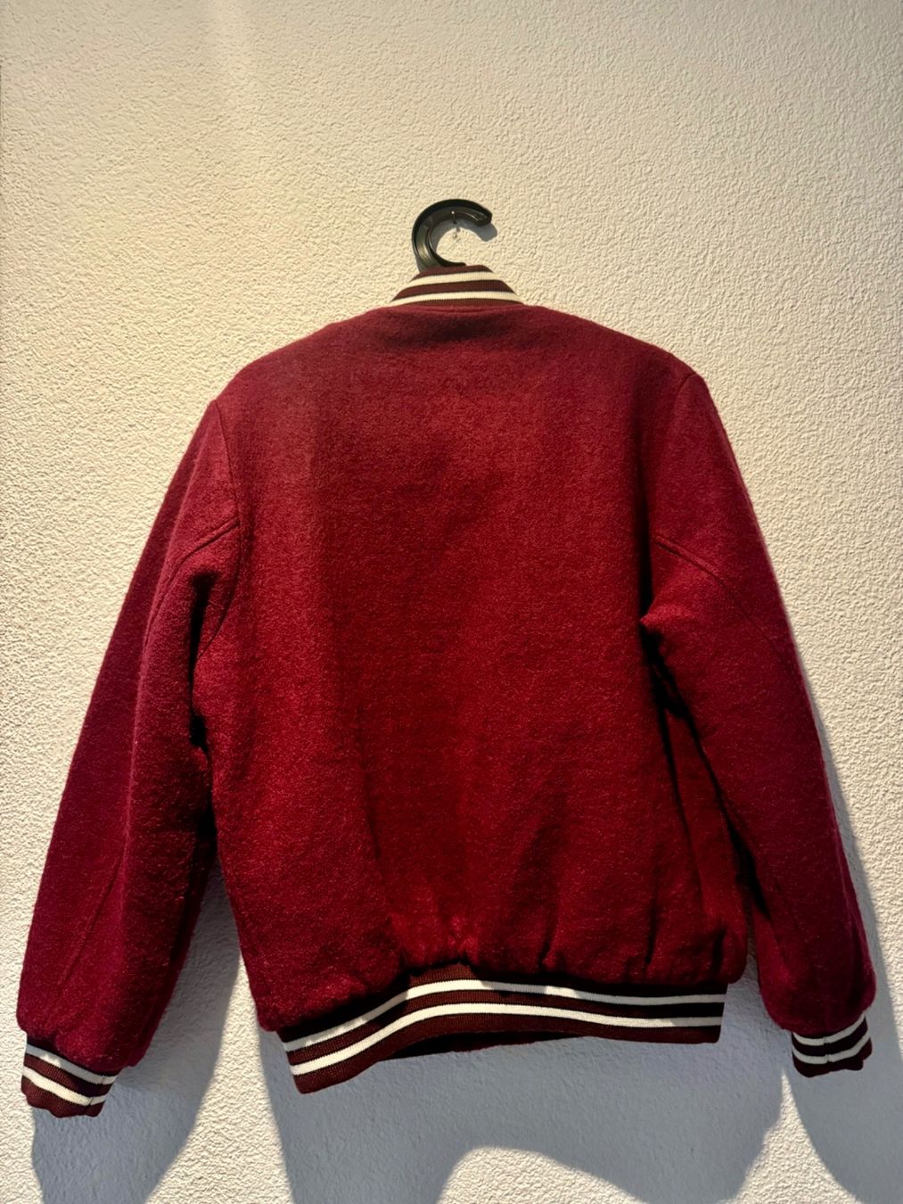 Carhartt Giacche: Carhartt College Jacke, Grösse S, weinrot – Usato da Orpund venduto da chn_9xdn 1