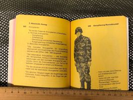 Schweizer Armee Dienstreglement VA 80 Soldatenbuch Militär