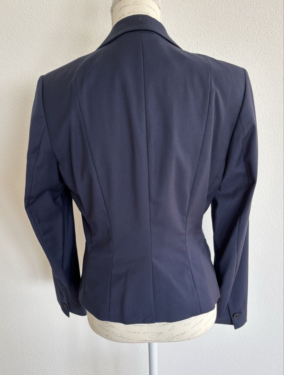 H&M Giacche: Damen Blazer dunkelblau Gr 40 – Usato da Niederrohrdorf venduto da Wimabu531 1