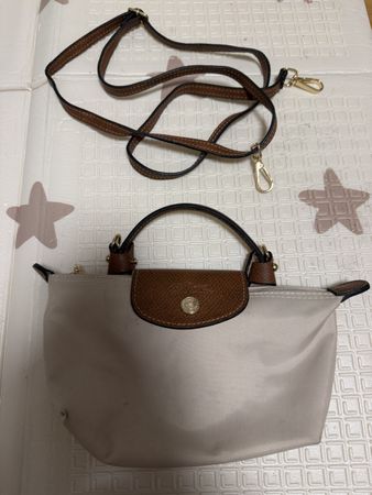Longchamp Handtasche mit Schultergurt neuwertig