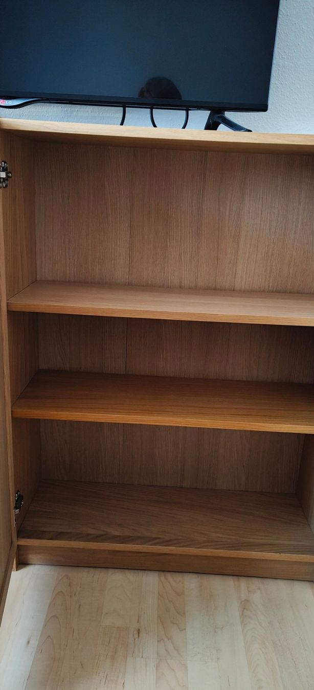 Scaffali: Zwei Billiregale mit Oxbergtüren – Usato da Safenwil venduto da Pluess1000 3