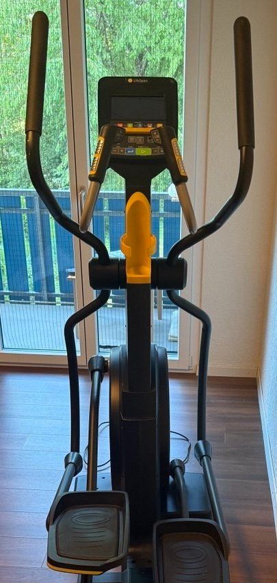 Hometrainer: Crosstrainer LifeSpan E3i Elliptical – Usato da Spreitenbach venduto da sellera 2