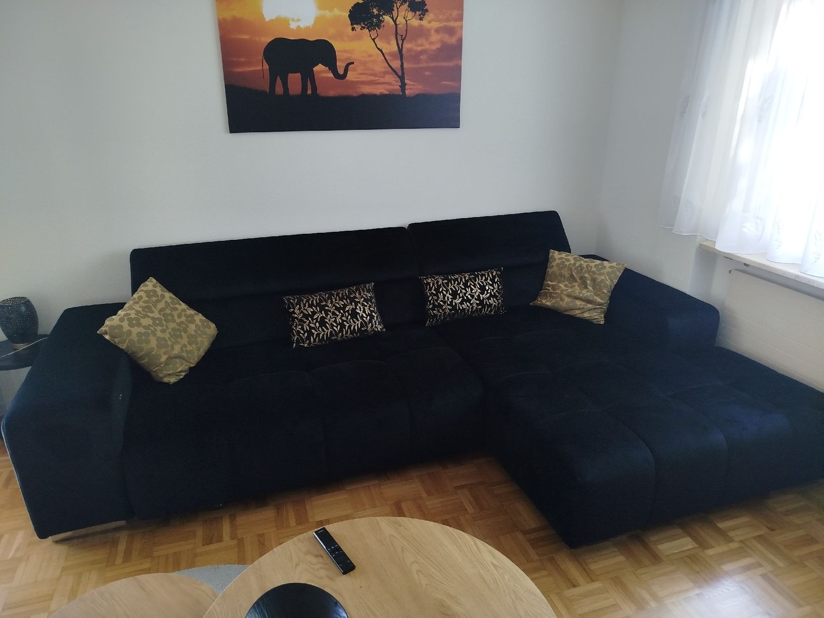 Divani: Schwarzes Ecksofa mit Relaxfunktion, Top Zustand! – Usato da Aarau Rohr venduto da damipav
