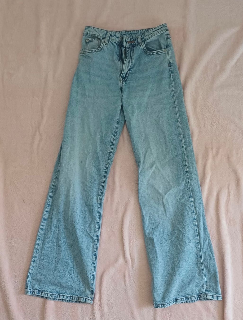 C&A Jeans: Jeans hellblau Grösse 36/38 Bootcut neuwertig – D'occasion à Mauren TG par Mariso11