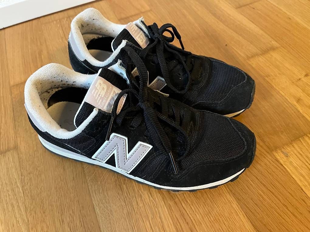 Herrenschuhe: New Balance 373 Schwarz – Gebraucht aus Oberwil (Dägerlen) von schnipta 2