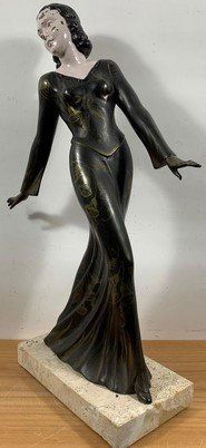 Statuette: Skulptur Art Deco Stil – Usato da Pfeffingen venduto da Usgsuechts 1