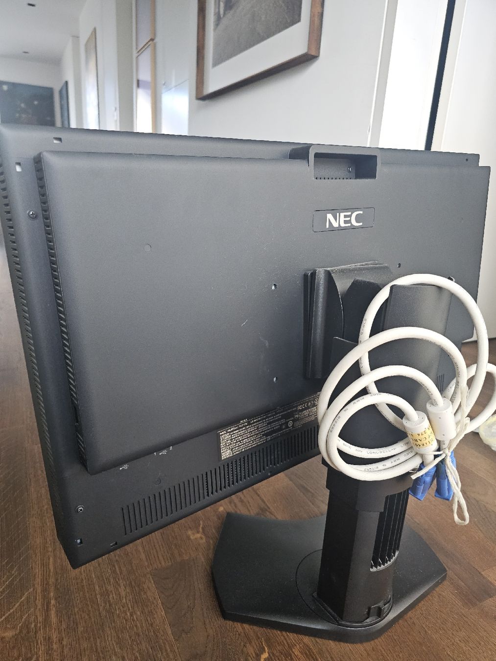 Nec Ecrans: Monitor NEC MultiSync PA271W schwarz – D'occasion à Köniz par Paillette 2