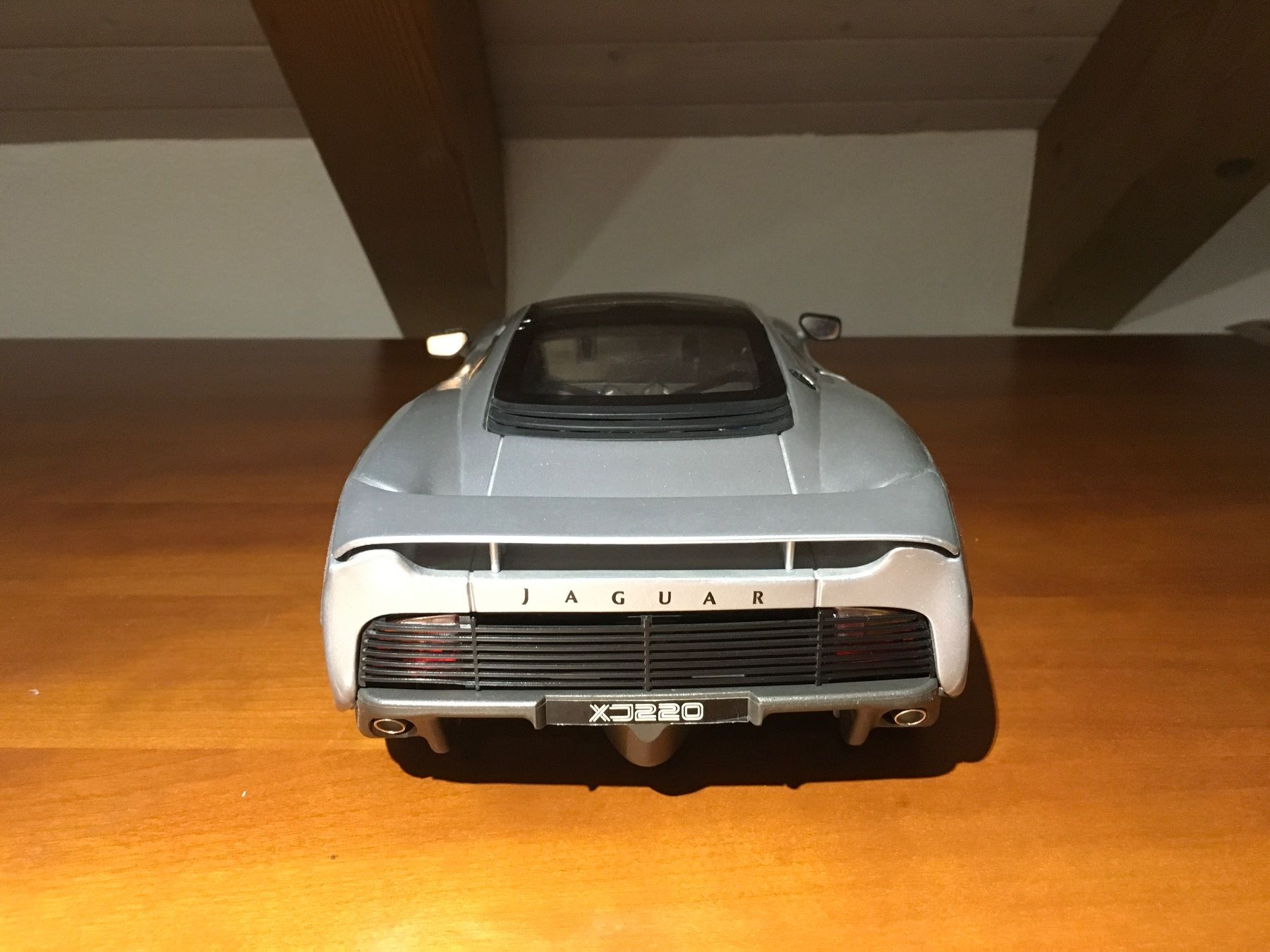 Jaguar Modellini d'auto: Jaguar XJ220 — 1/12 – Usato da Wohlen AG venduto da PrivatSammlung 9
