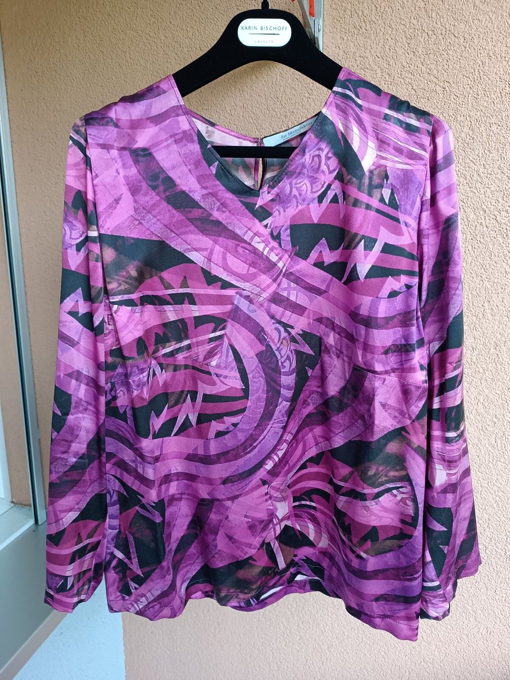 Top: Seiden Langarmtop violett schwarz – Nuovo (secondo la descrizione) da Horn venduto da sonjamenzi