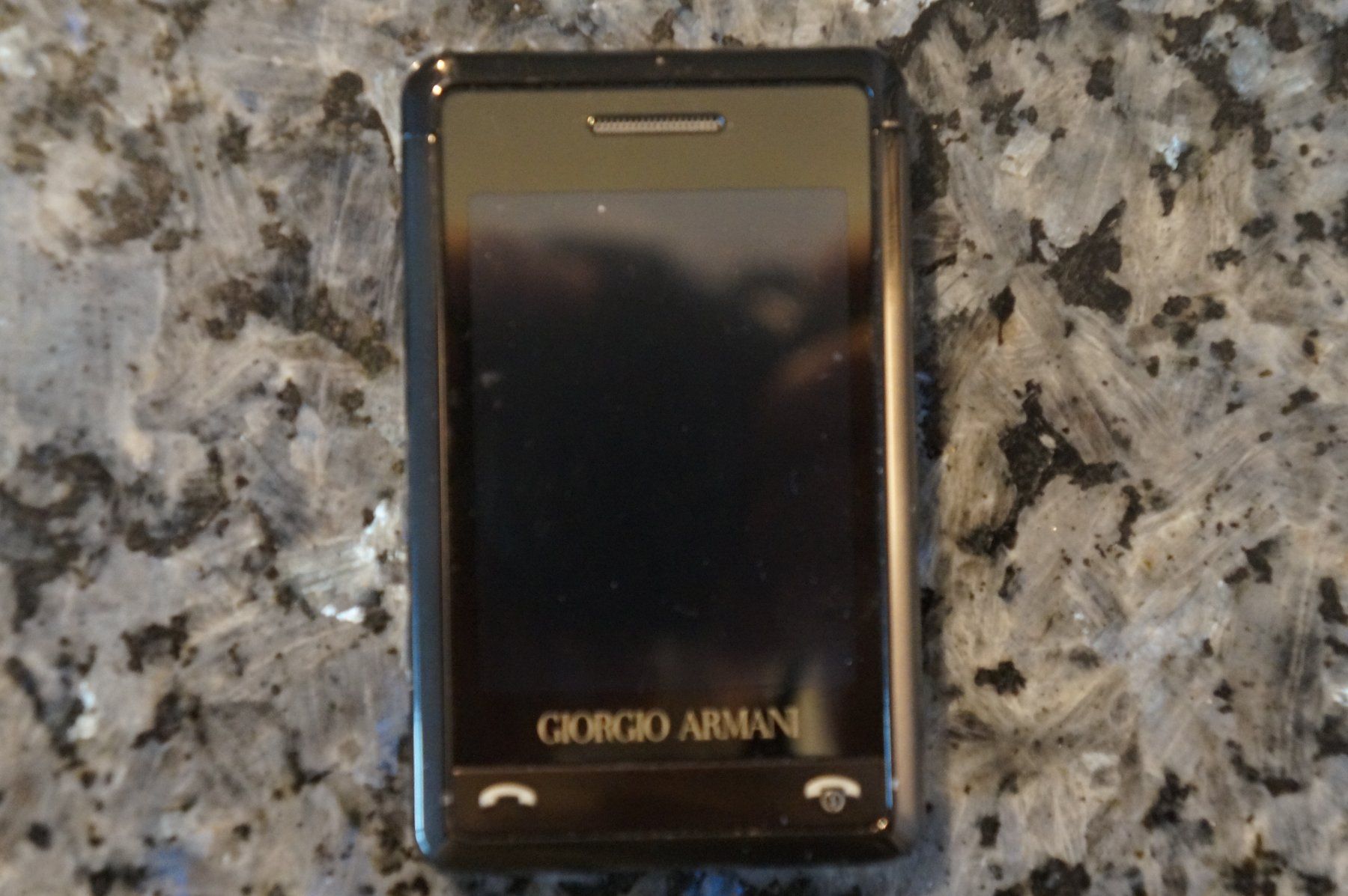 Samsung Telefoni cellulari / Smartphones: Samsung Handy Giorgio Armani – Nuovo e nell'imballaggio originale da bronschhofen venduto da blackpearl01 1