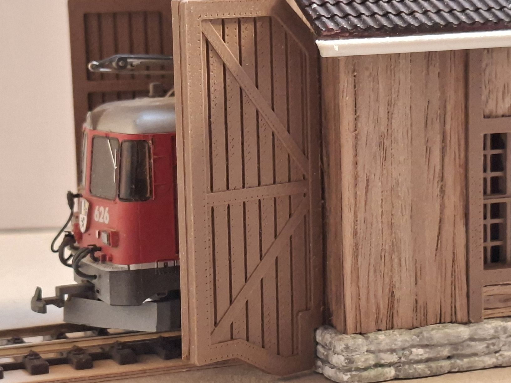 Modellini di ferrovie: Lokschuppen dunkles Holz – Nuovo (secondo la descrizione) da Weisslingen venduto da Moco_mexiko 7