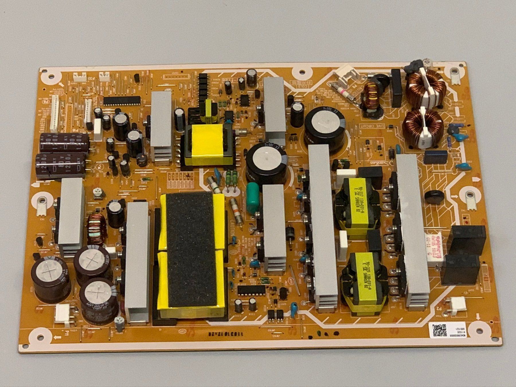Panasonic Televisori: Panasonic Netzteil TX-P46GW30J – Usato da Hochdorf venduto da av-electronics