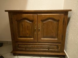 Commode 