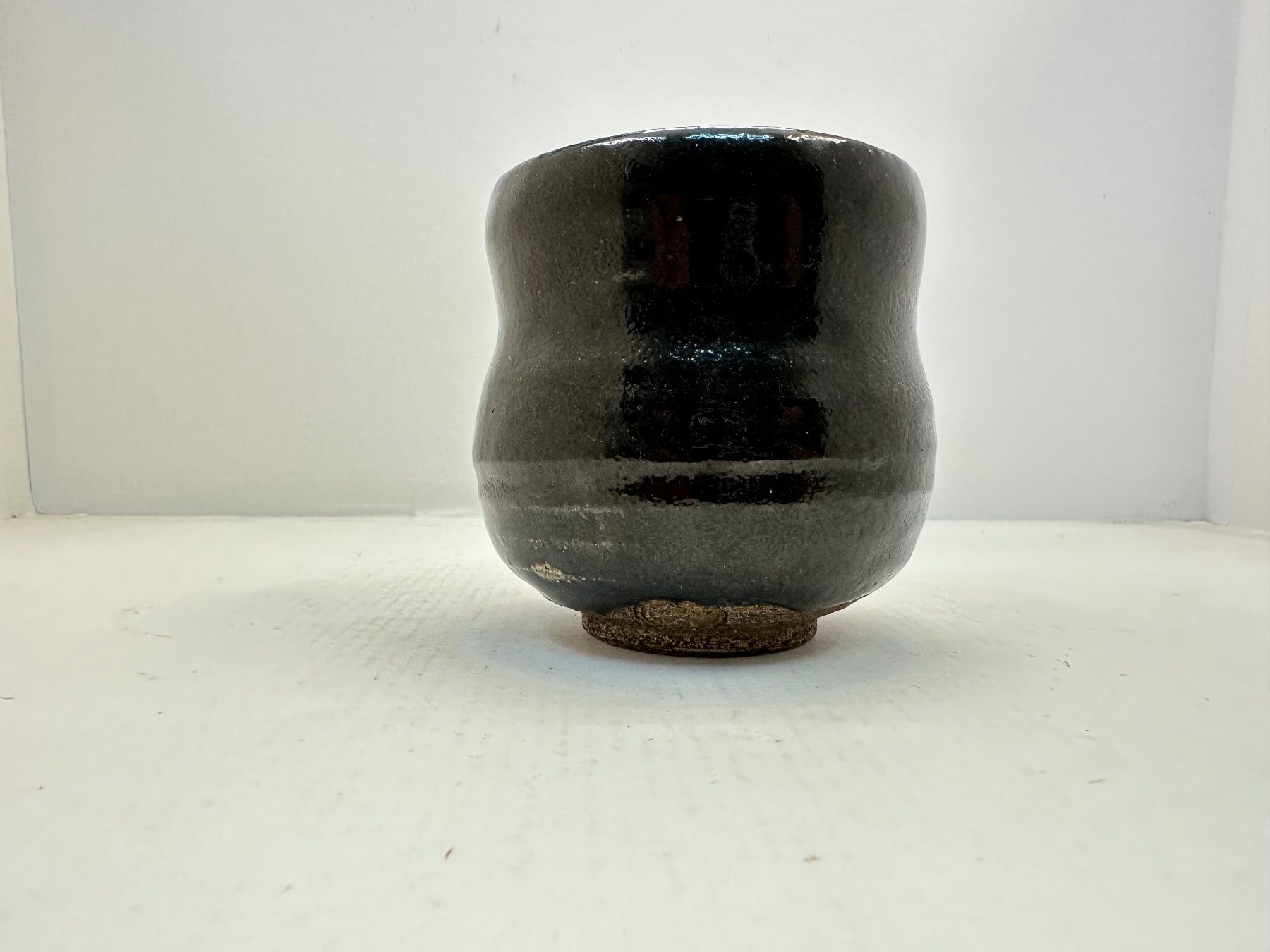 Tassen: Teeschale Japan Chawan Keramik-  19.Jh. "Raku" – Gebraucht aus Bern von mbtiti