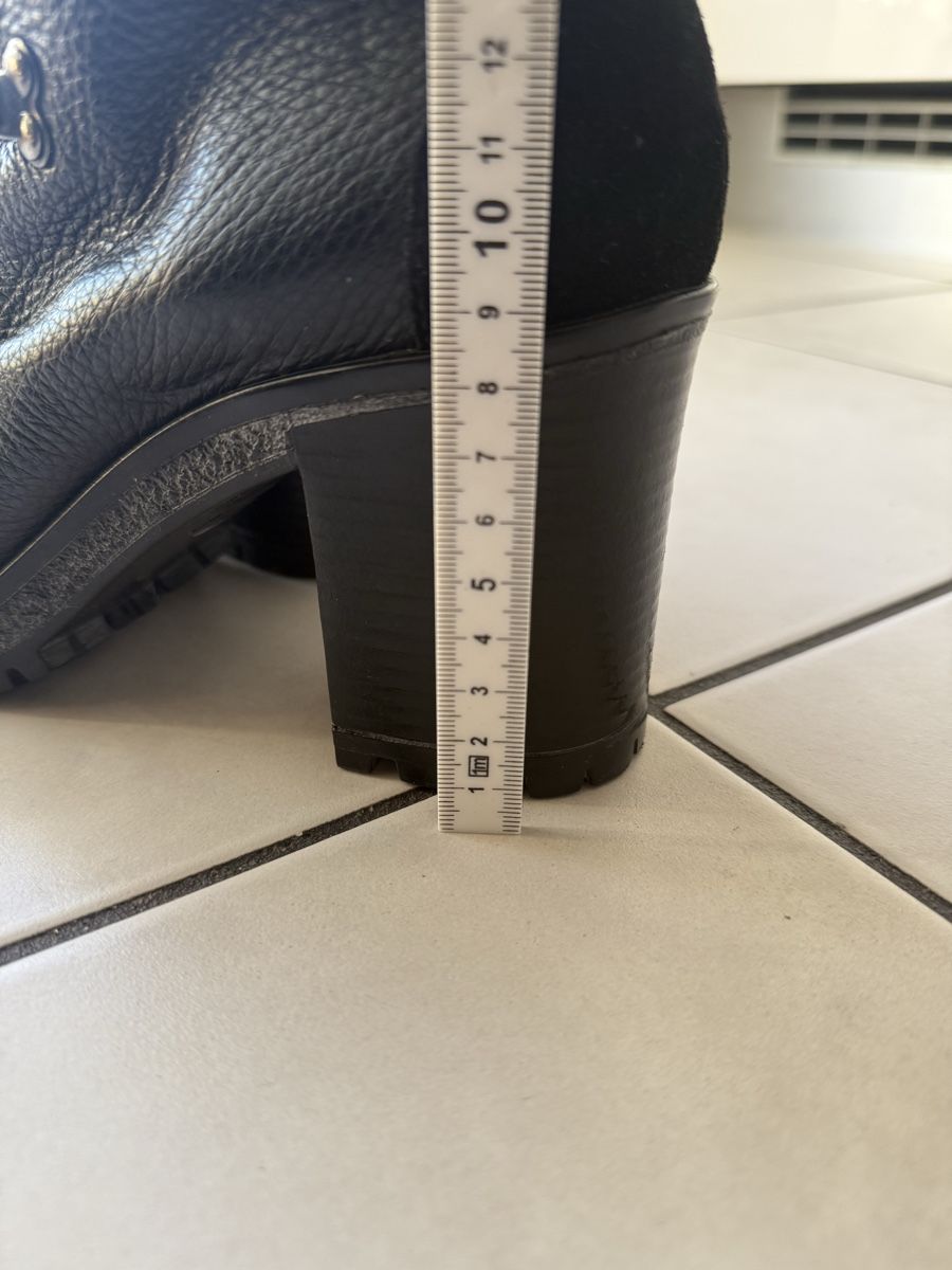 Liu Jo Damenschuhe: Bottines LIU JO à lacets taille 38 – Gebraucht aus Monthey von Joseph-29 8