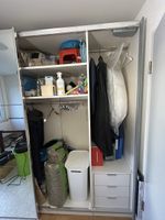 Schwebetürschrank mit Spiegel