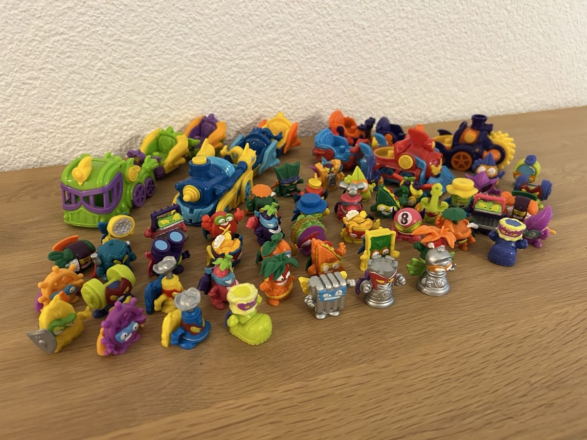 Spielzeuge: Superzings Serie 5 – Gebraucht aus Naters von Gemschhtte 1