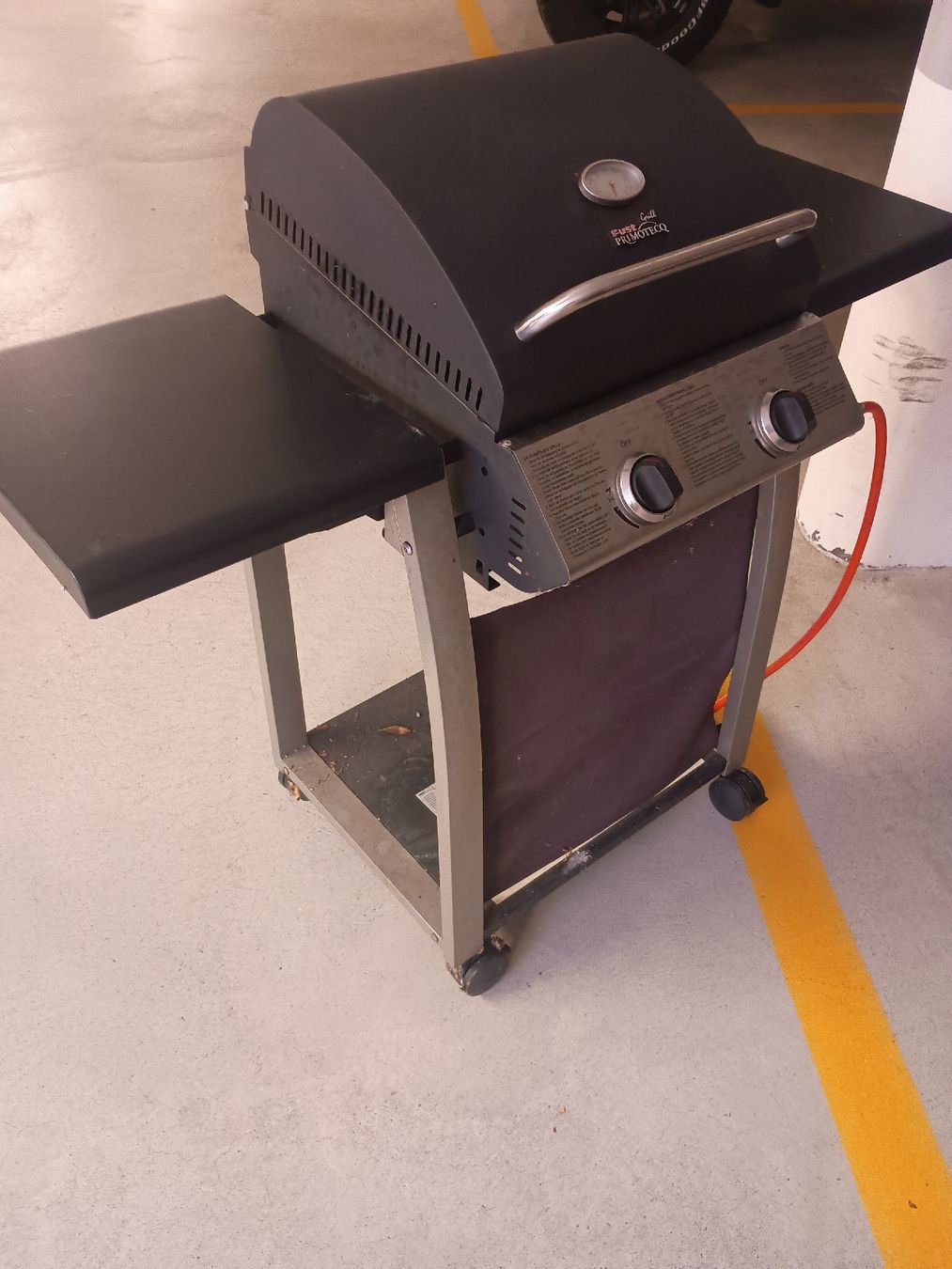 Grills: Bbq selling – Gebraucht aus Oberägeri von zan_2tgr