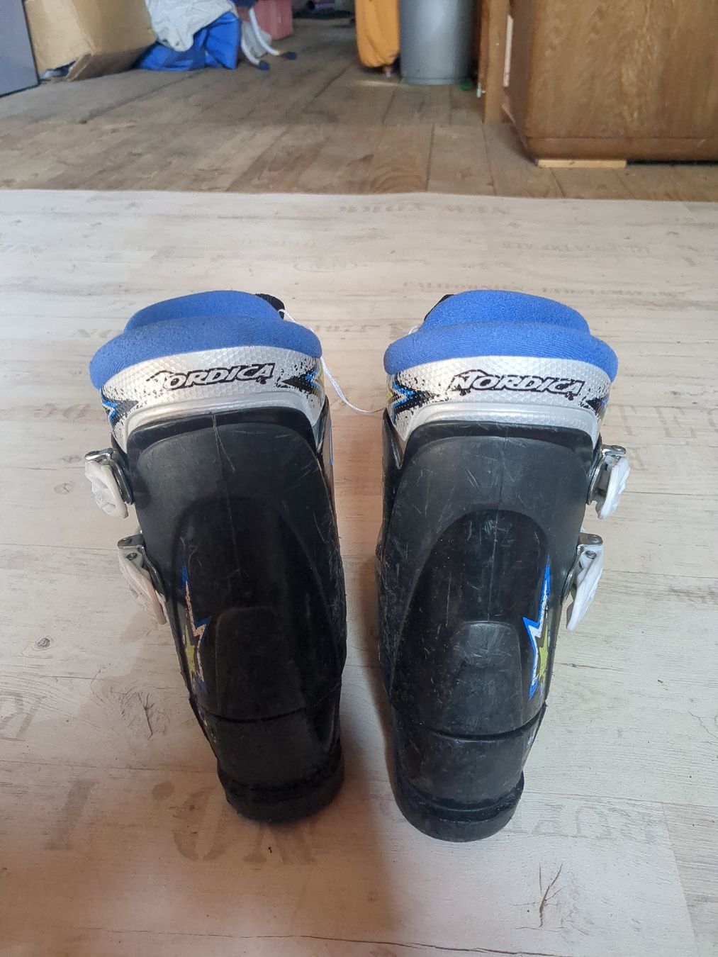 Nordica Scarpe per ragazzi: Kinder Skischuhe Gr.36 -37 – Usato da Büsingen venduto da honey810 1